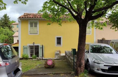 location maison 1 000 € CC /mois à proximité de Fréjus (83600)