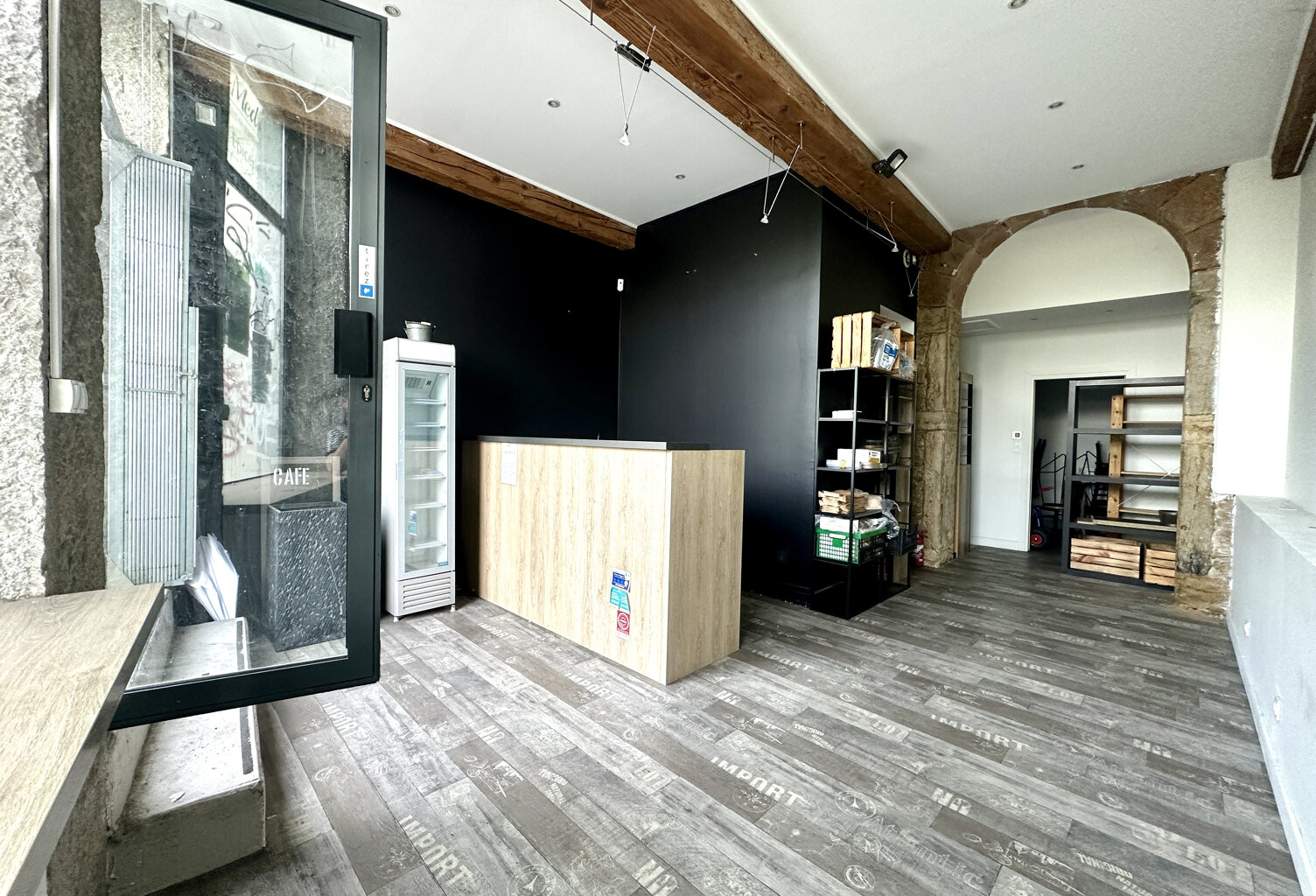 murs commerciaux  — photo 1