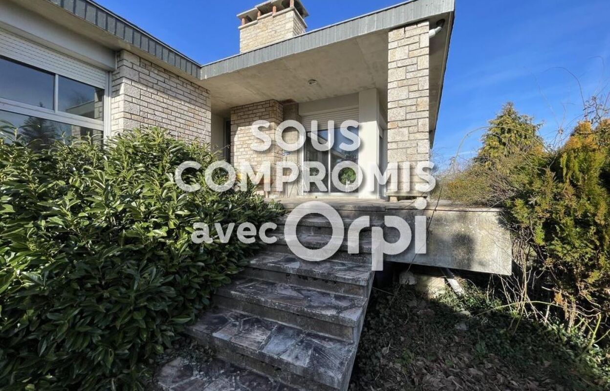 maison 7 pièces 250 m2 à vendre à Monts-de-Randon (48700)