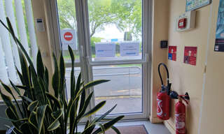 Commerce  230 m² à louer à Saintes (17100)