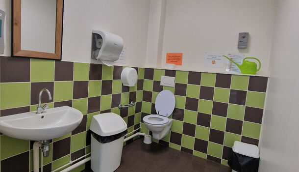 Local commercial  à louer Saintes 17100