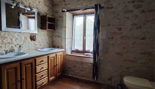 Villa / Maison 10 pièces  à vendre Burie 17770