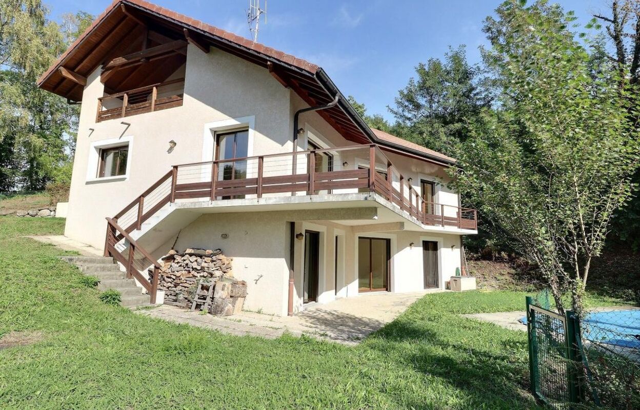 maison 6 pièces 238 m2 à louer à Chens-sur-Léman (74140)