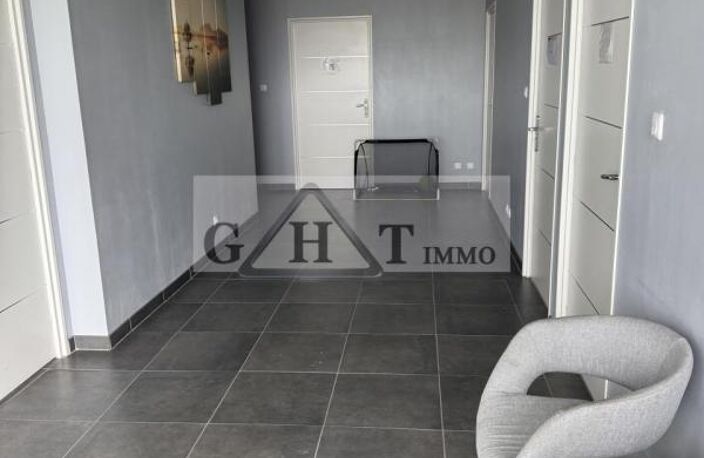 Un immeuble de bureaux a vendre 1500 m² Savigny le temple — photo 4