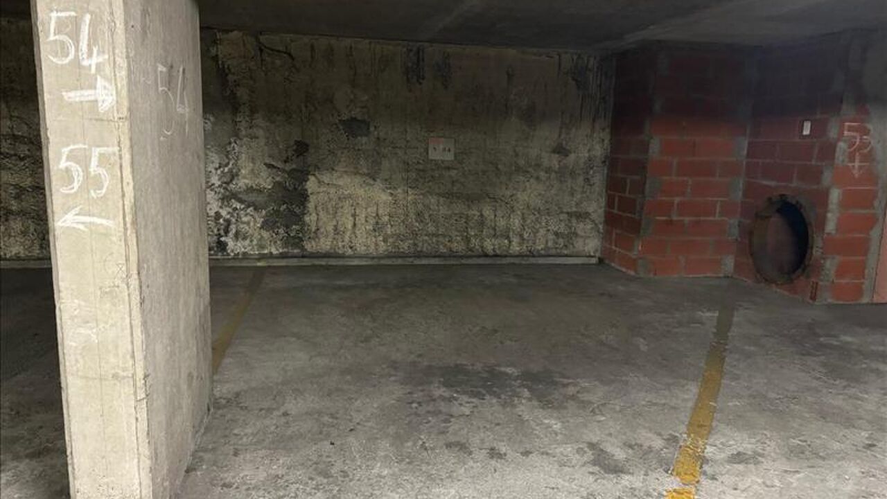 garage  pièces  m2 à vendre à Toulouse (31000)