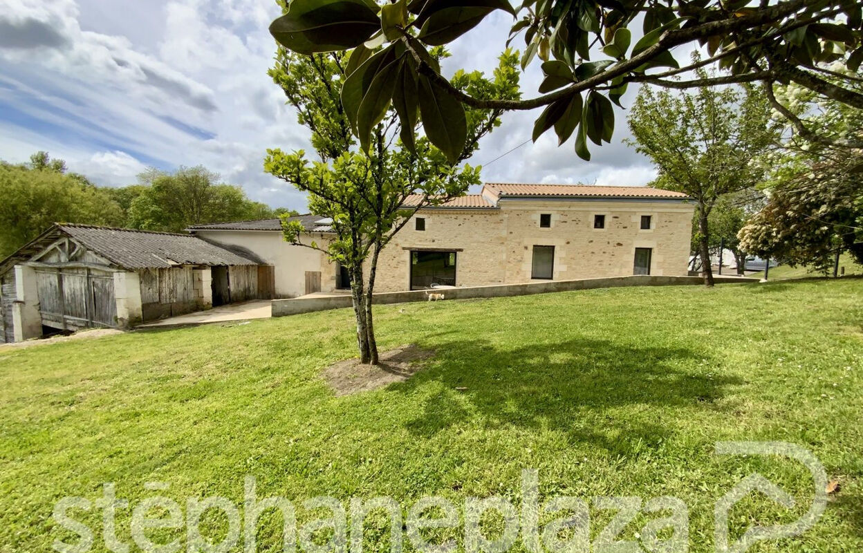 maison 7 pièces 250 m2 à vendre à Corignac (17130)