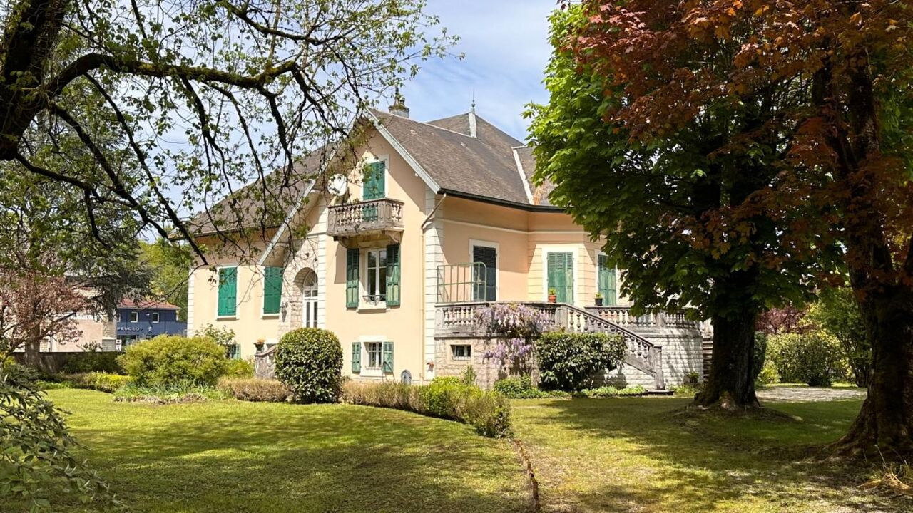 maison 10 pièces 300 m2 à vendre à Colombier-Fontaine (25260)