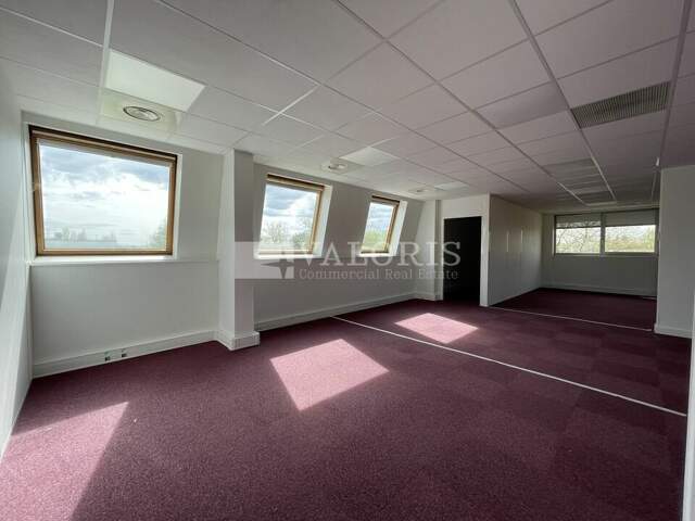 BUREAUX à LOUER — photo du bien