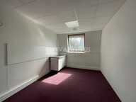 BUREAUX à LOUER — photo 3