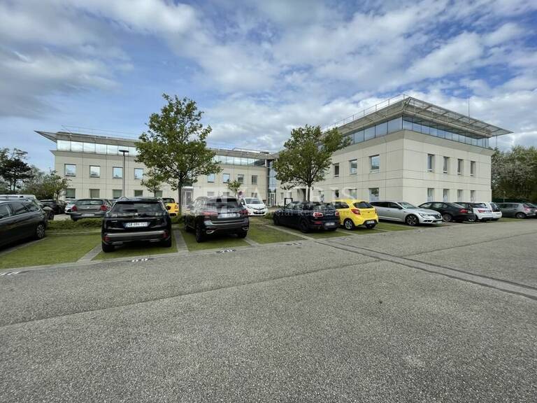BUREAUX à LOUER — photo 1