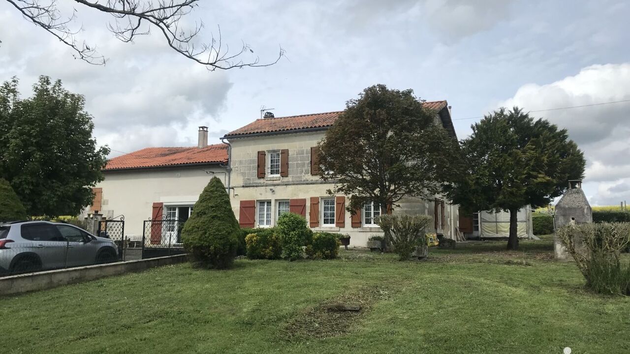 maison 11 pièces 280 m2 à vendre à Chalais (16210)