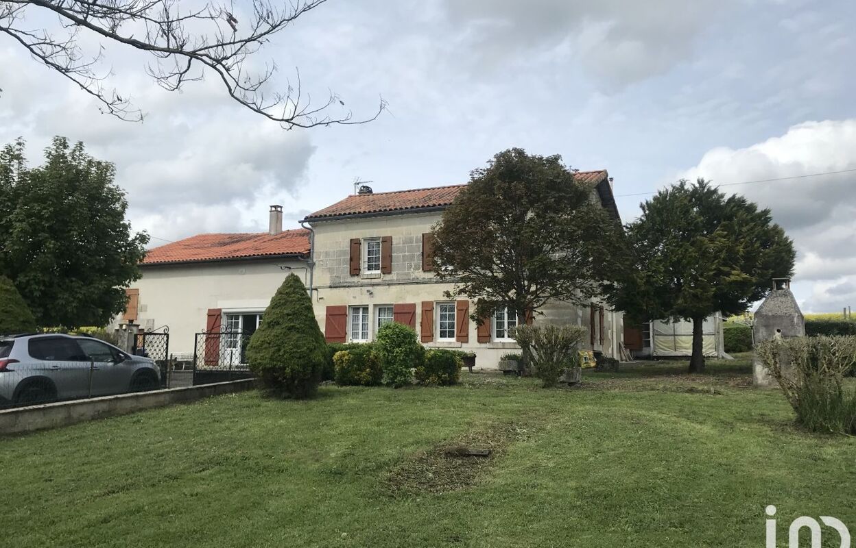 maison 11 pièces 280 m2 à vendre à Chalais (16210)