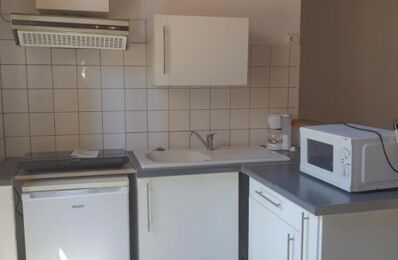 location appartement 555 € CC /mois à proximité de Saint-Geniès-de-Malgoirès (30190)