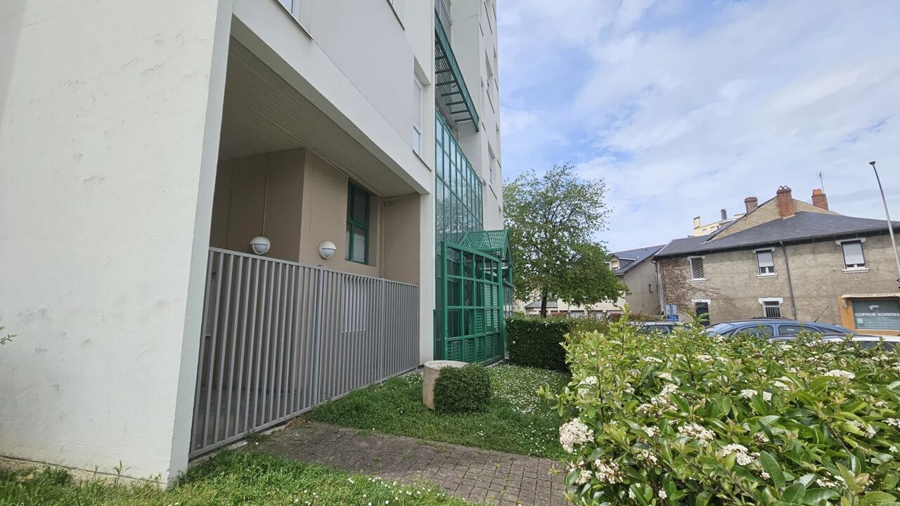 bureau 8 pièces 127 m2 à vendre à Tarbes (65000)