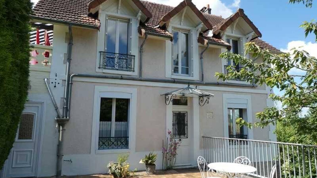 maison 8 pièces 155 m2 à vendre à Gisors (27140)