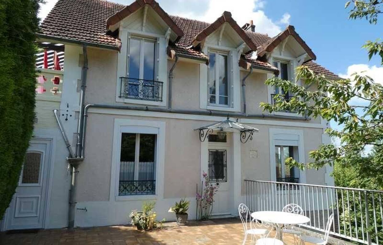 maison 8 pièces 155 m2 à vendre à Gisors (27140)