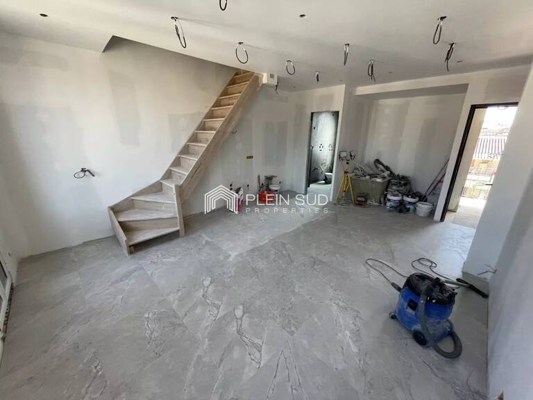 Immeuble de rapport entièrement rénové — photo 1