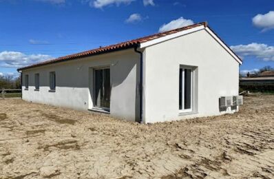 location maison 960 € CC /mois à proximité de Thuret (63260)