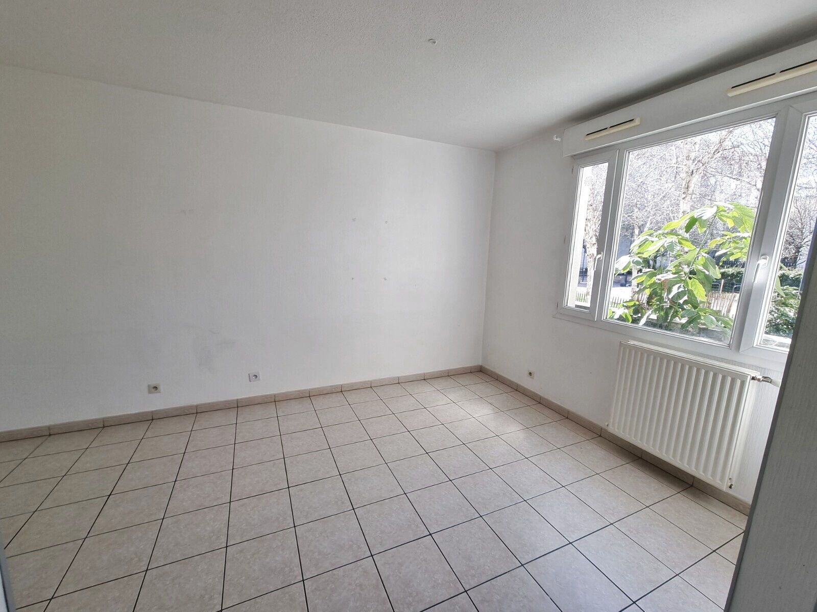 Appartement 1 pièces  à louer Grenoble 38100