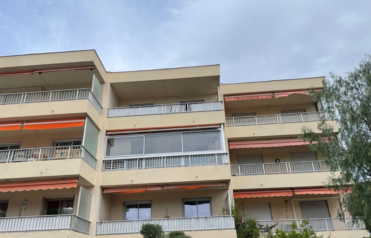 appartement 3 pièces 69 m2 à vendre à Sanary-sur-Mer (83110)