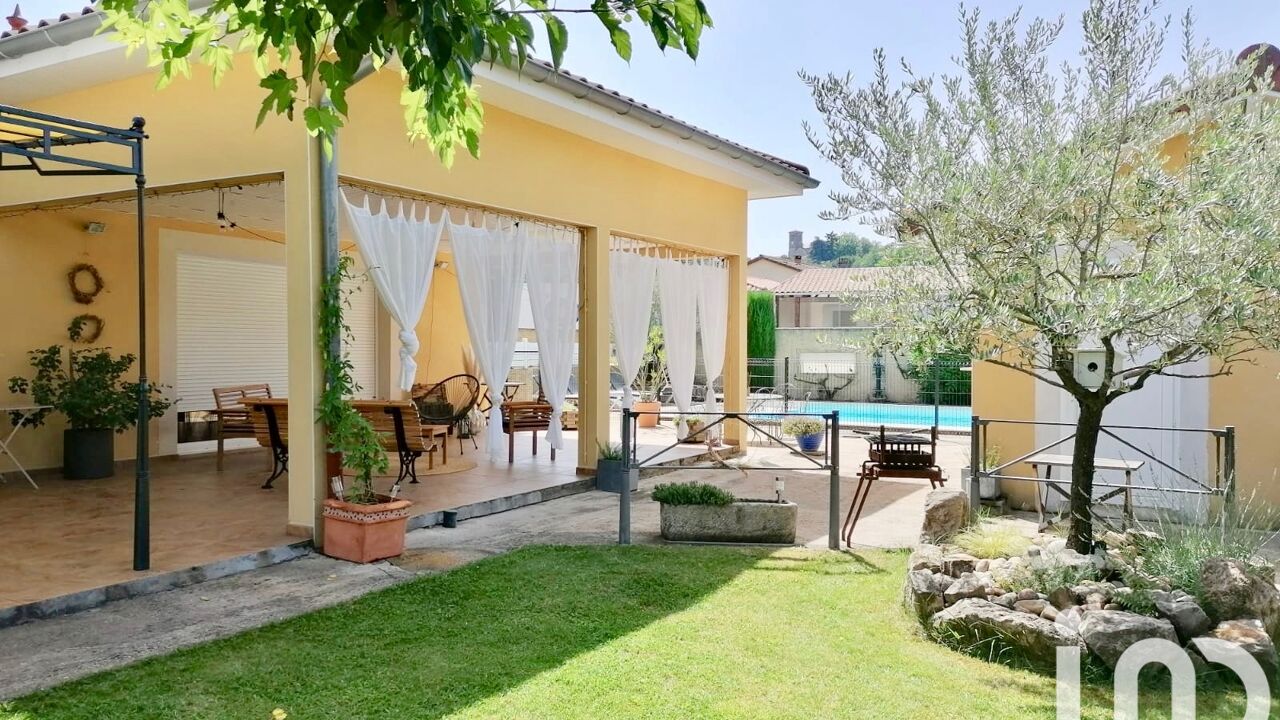 maison 6 pièces 254 m2 à vendre à Chaponnay (69970)