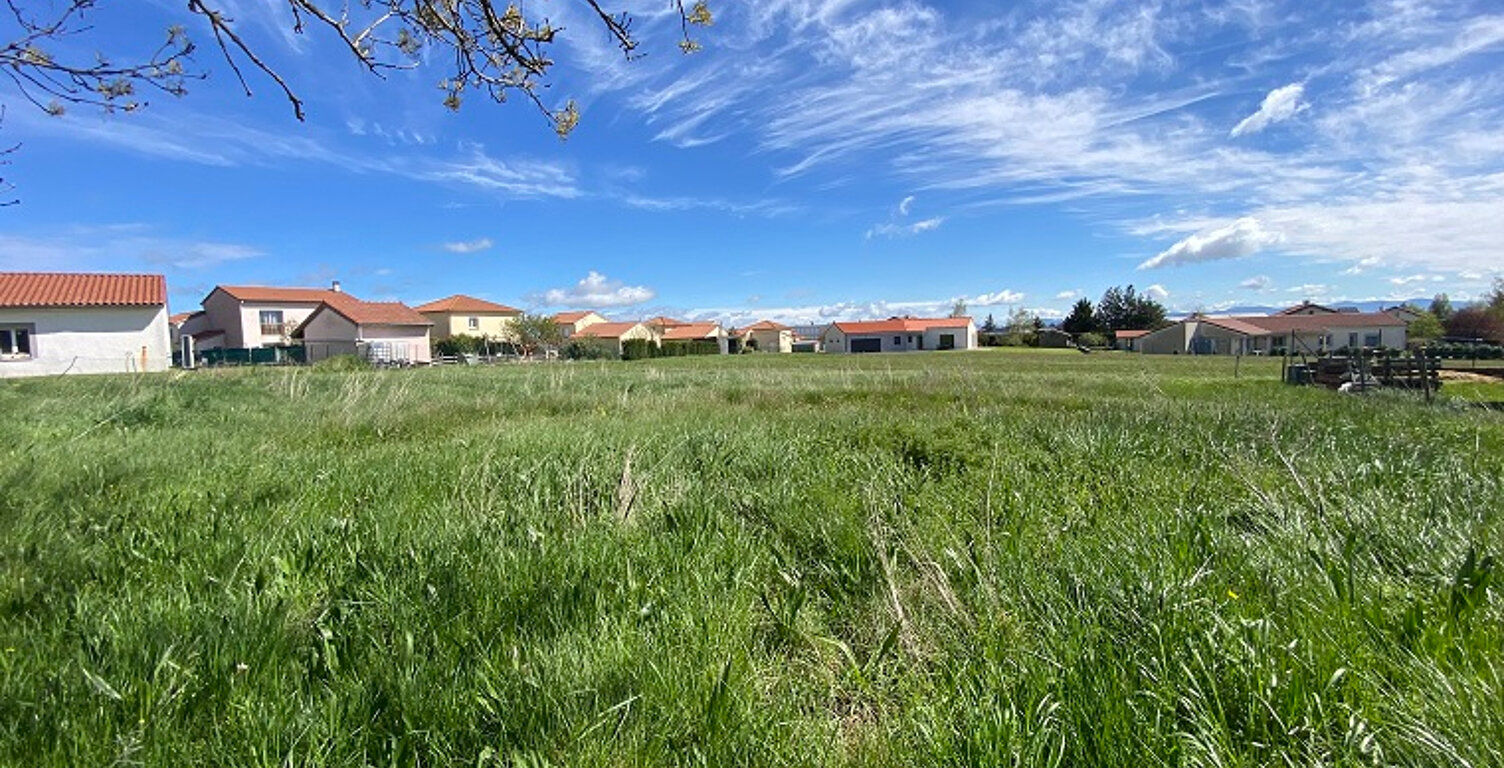 Terrain constructible Bains 1215 m2 — photo 1