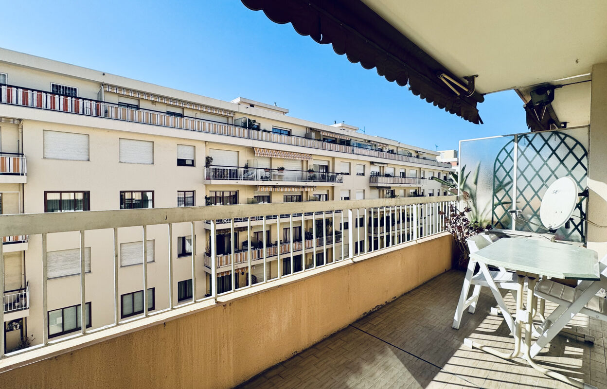 appartement 2 pièces 56 m2 à vendre à Nice (06300)