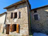 Maison en pierre de 3 pièces principales — photo 2