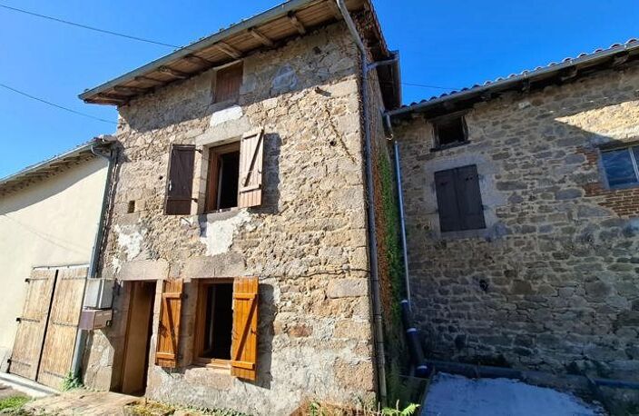 Maison en pierre de 3 pièces principales — photo 2