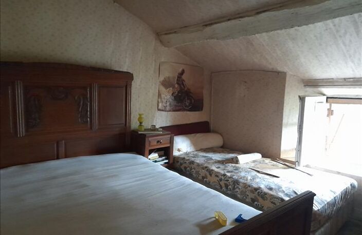 Maison en pierre de 3 pièces principales — photo 4
