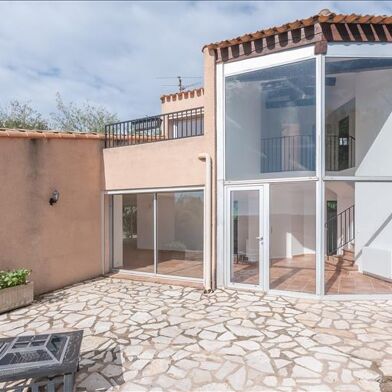 Maison 7 pièces 215 m²