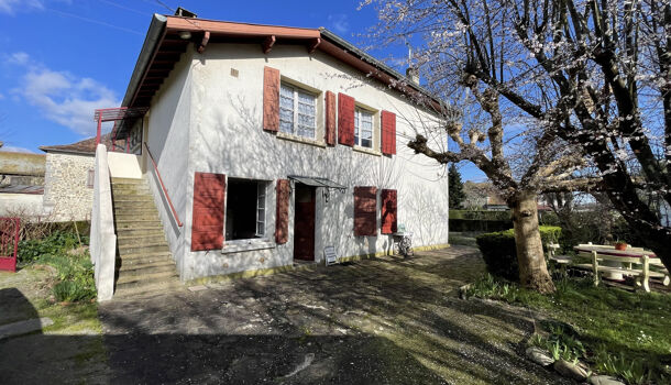 Villa / Maison 9 pièces  à vendre Sauveterre-de-Béarn 64390