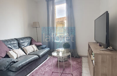 location appartement 490 € CC /mois à proximité de Puyvert (84160)
