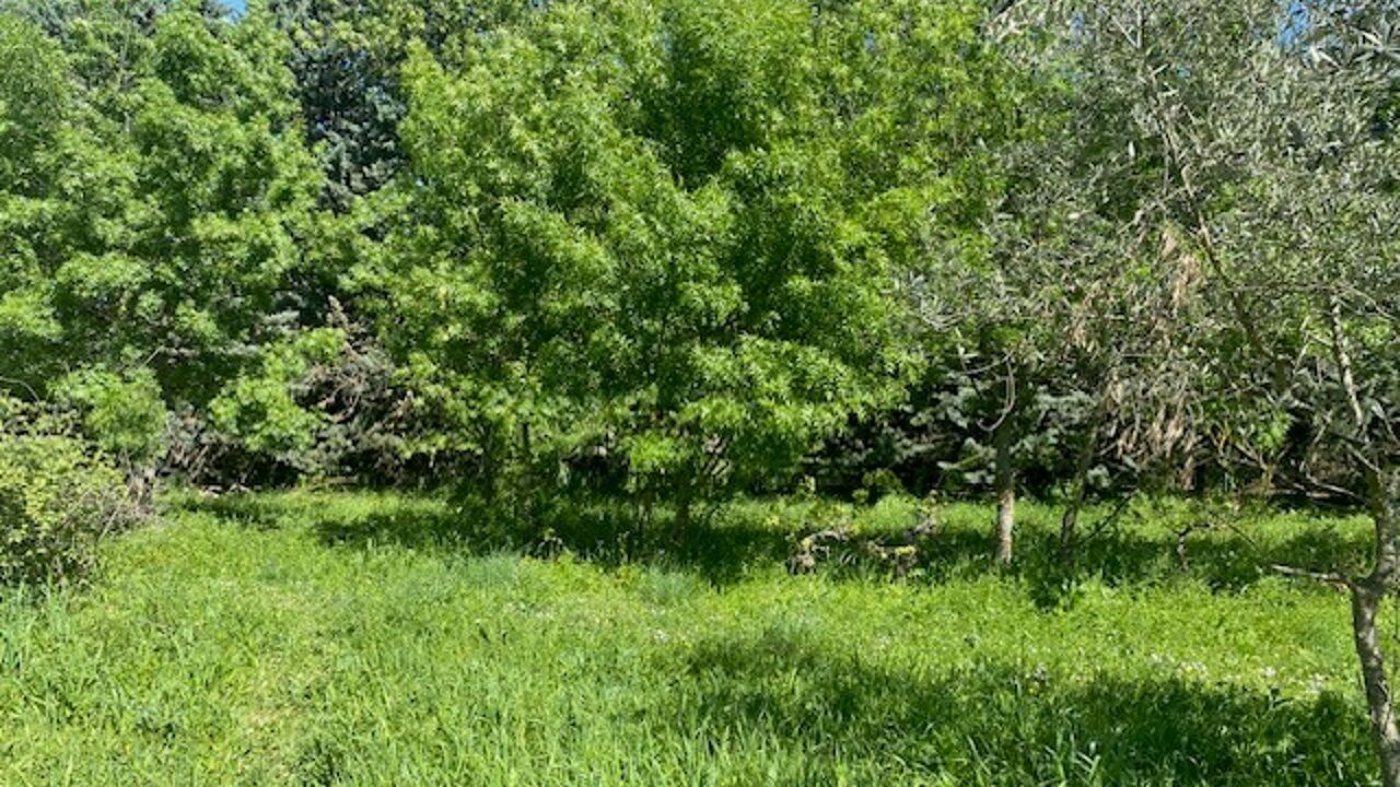 terrain 300 m2 à construire à Le Puy-Sainte-Réparade (13610)