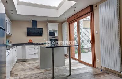 vente maison 219 000 € à proximité de Lompret (59840)