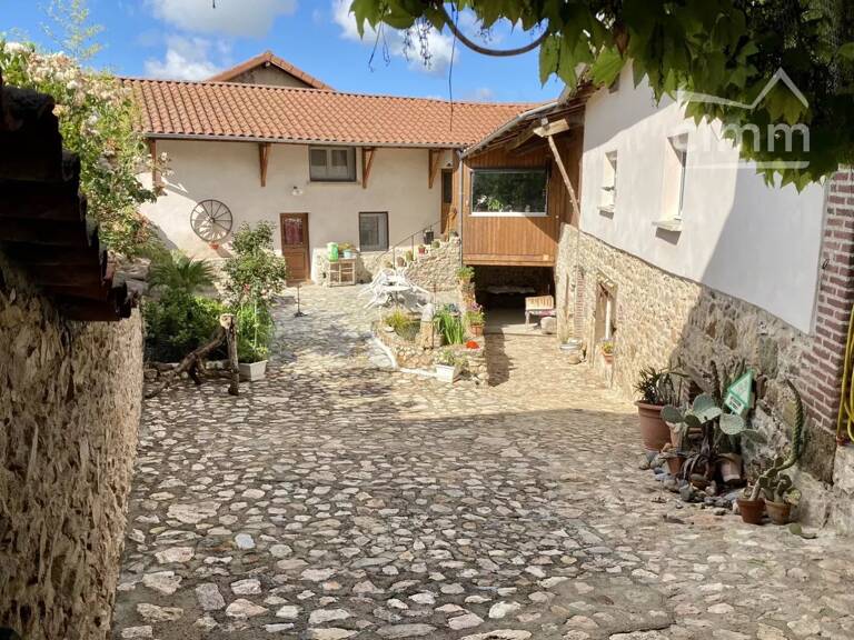 Vente ancienne ferme St-Galmier — photo 1