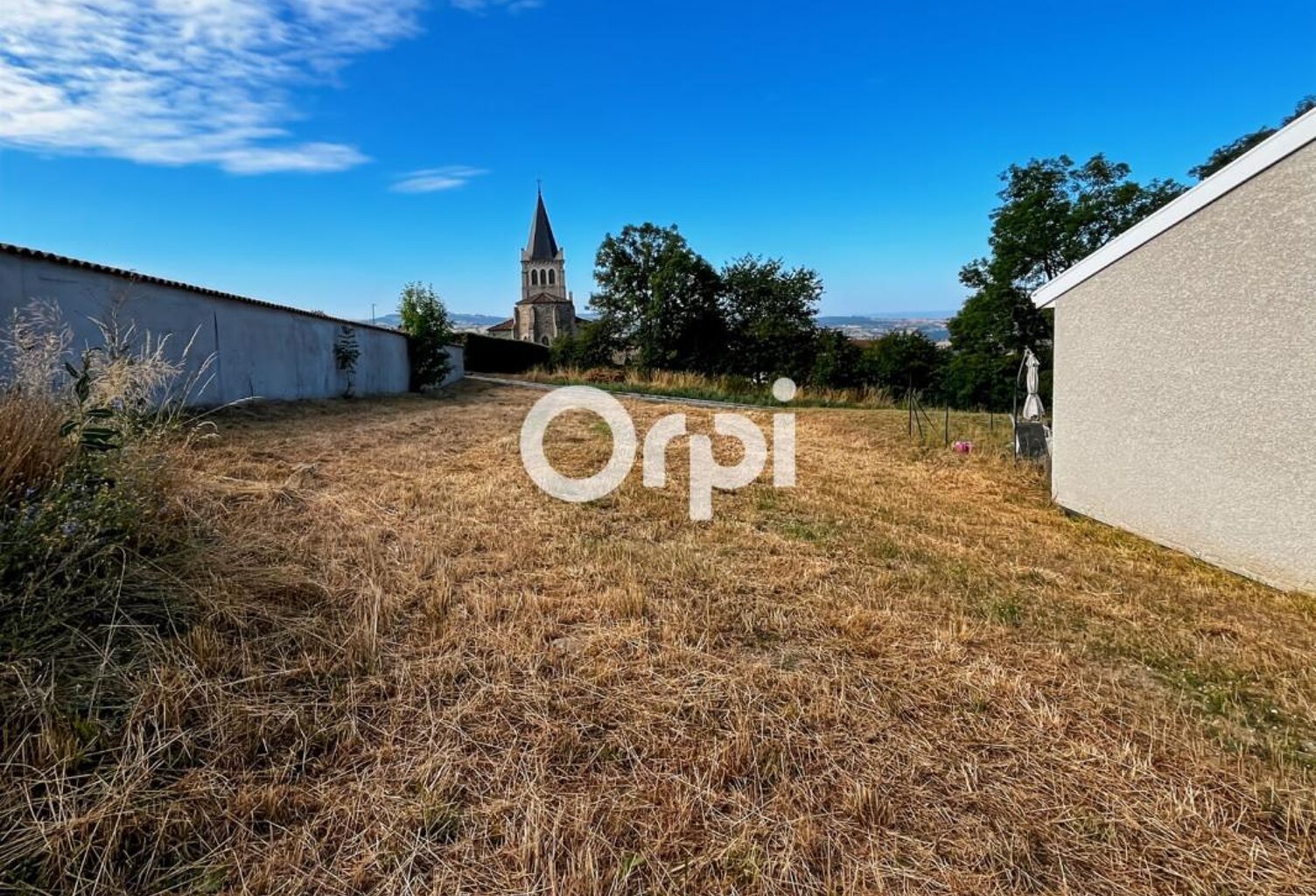 🏡 Construisez votre avenir à Pomeys – Terrain viabilisé de 737 m² au cœur du village ! — photo 1