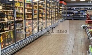 Commerce  923 m² à vendre à Ivry-sur-Seine (94200)