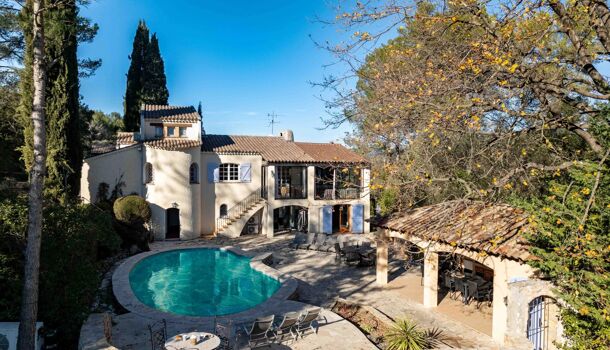 Villa / Maison 9 pièces  à vendre Lorgues 83510