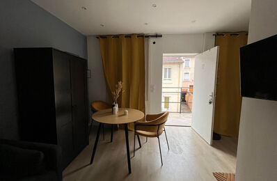 location appartement 680 € CC /mois à proximité de Lyon 2 (69002)