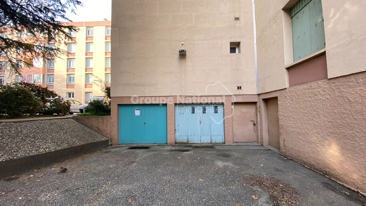 garage  pièces  m2 à vendre à Nîmes (30000)