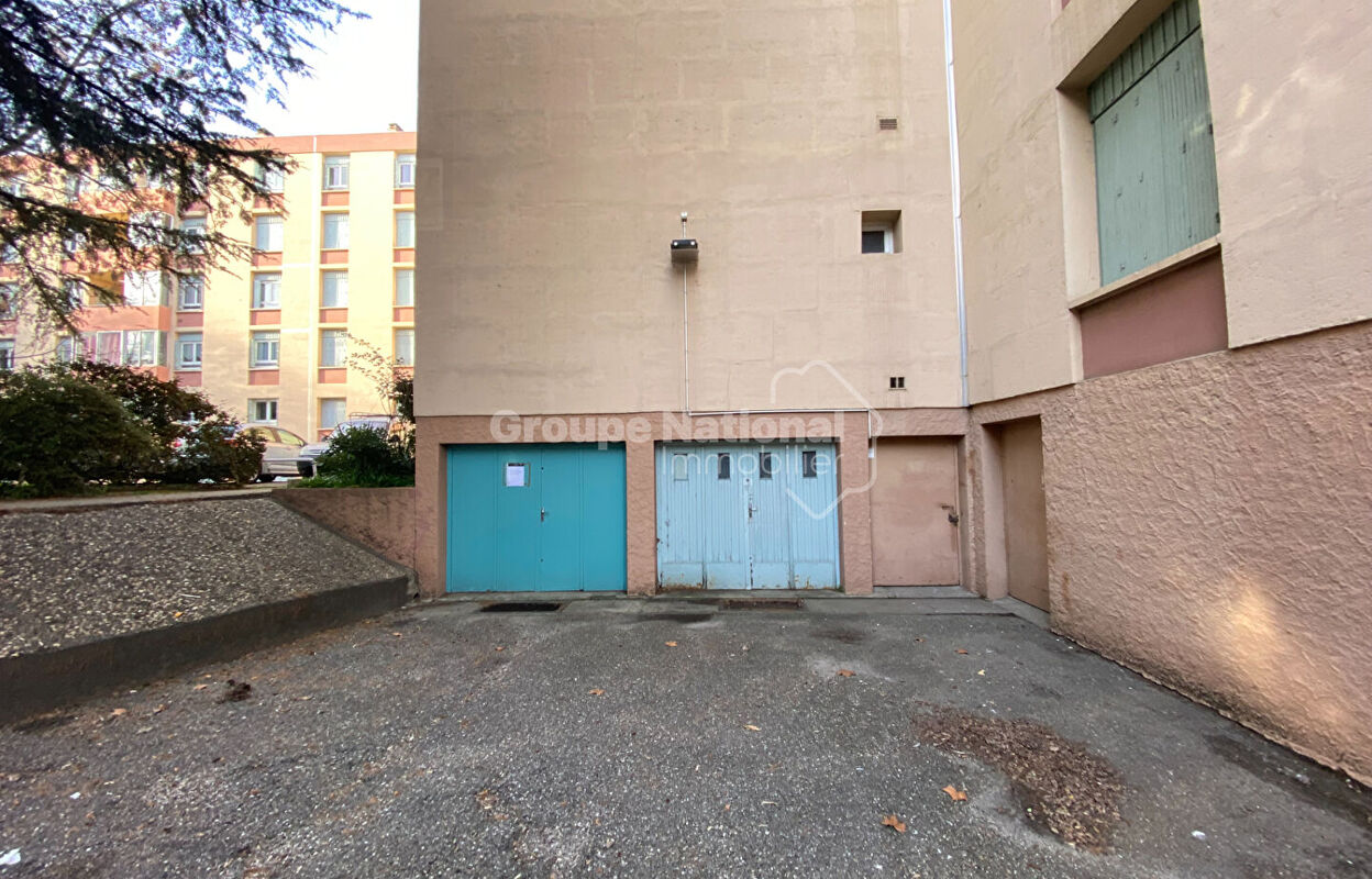 garage  pièces  m2 à vendre à Nîmes (30000)