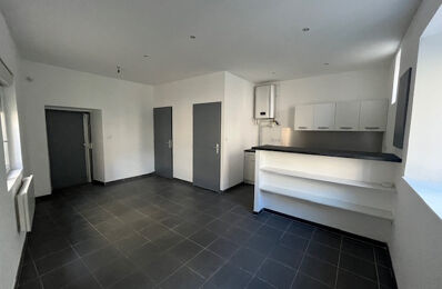 location appartement 460 € CC /mois à proximité de Vers-Pont-du-Gard (30210)