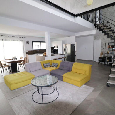 Appartement 5 pièces 146 m²