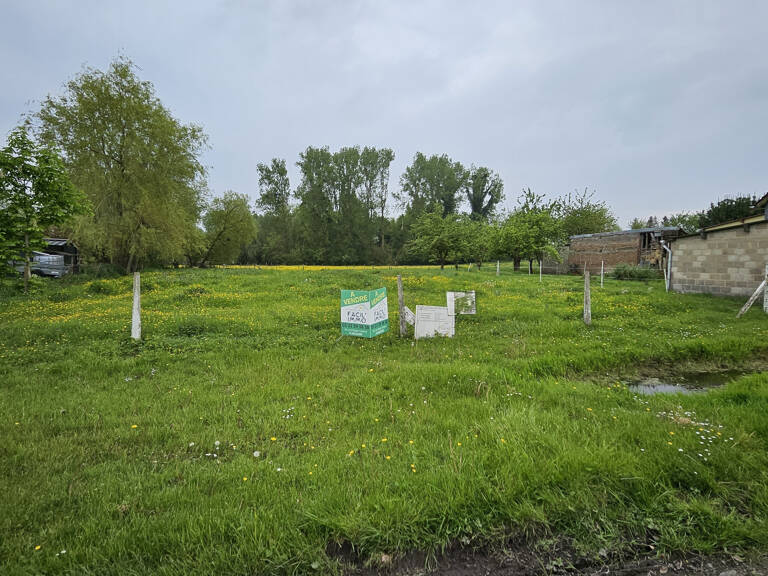 Terrain à bâtir de 1278m2 sur la commune d'Yzeux — photo 1