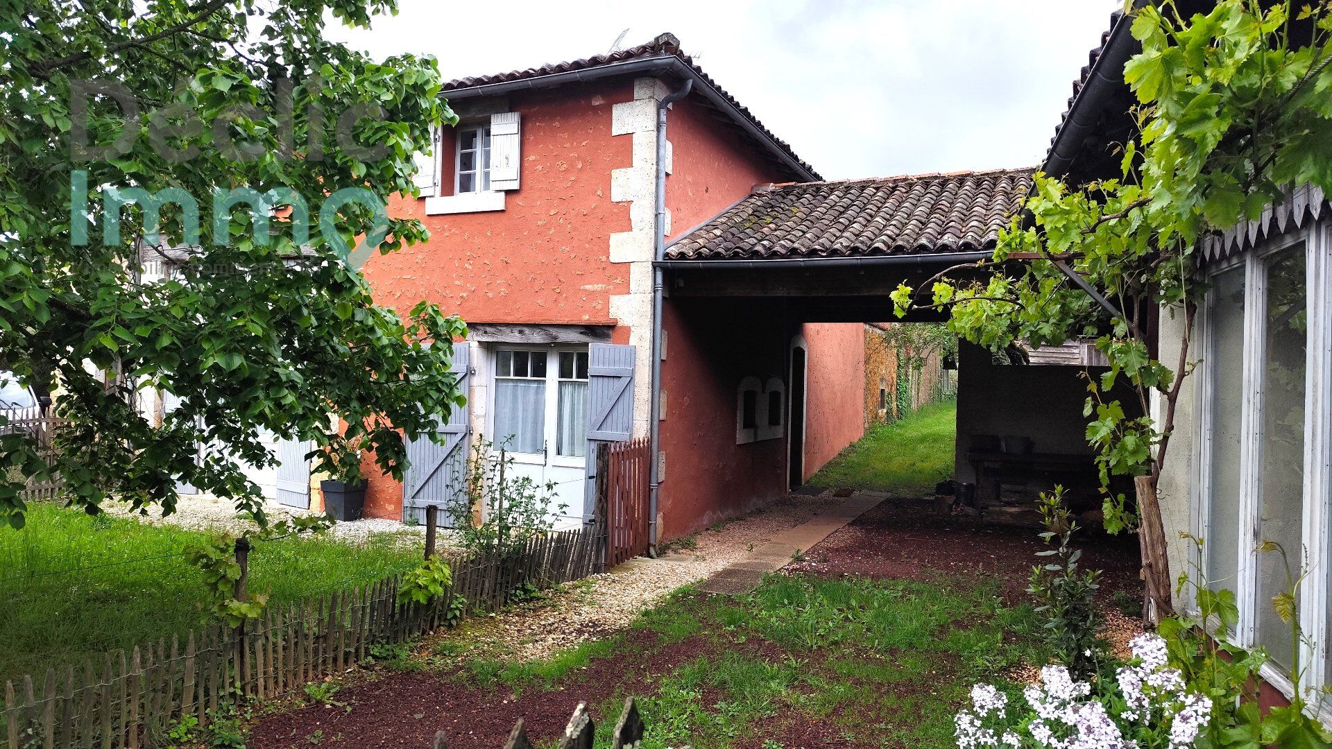 Villa / Maison 5 pièces  à vendre Rochefoucauld (La) 16110