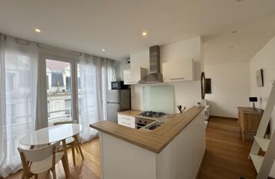 location appartement 875 € CC /mois à proximité de Fontaines-sur-Saône (69270)