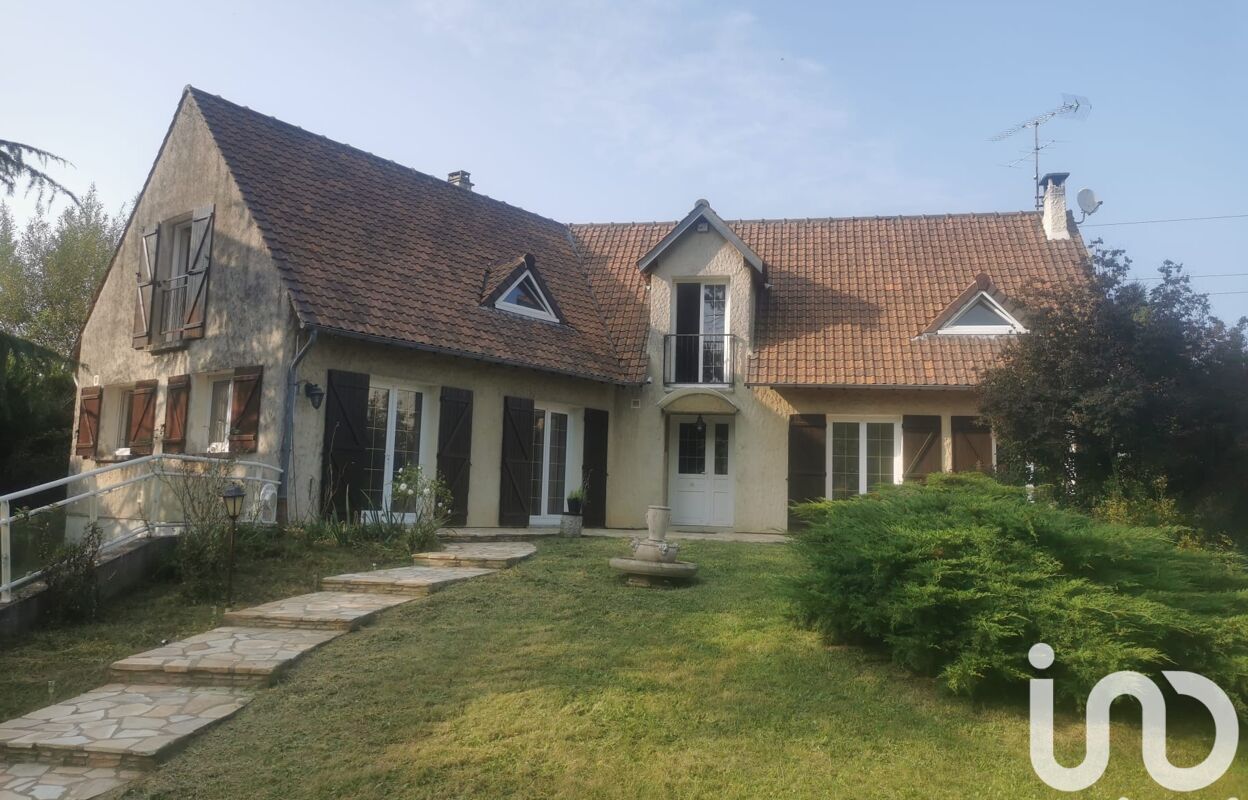 maison 9 pièces 260 m2 à vendre à Saint-Sauveur-sur-École (77930)