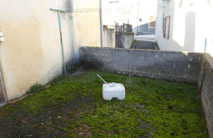 DANS LE LOT - MAISON DE VILLAGE EN PIERRE — photo 4
