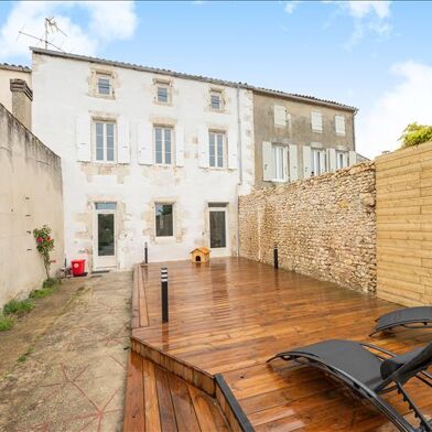 Maison 9 pièces 220 m²